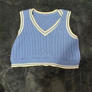 Cropped brandy Melville sweater vest